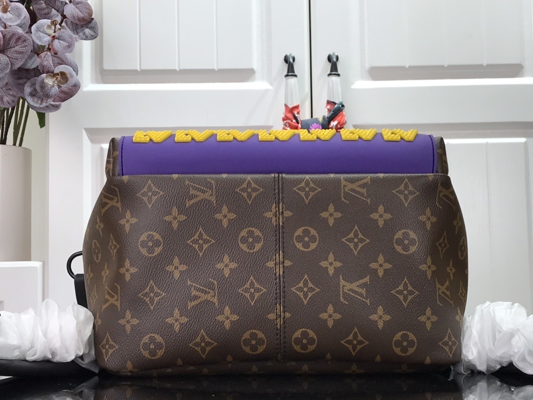 LV DISCOVERY BACKPACK M57965