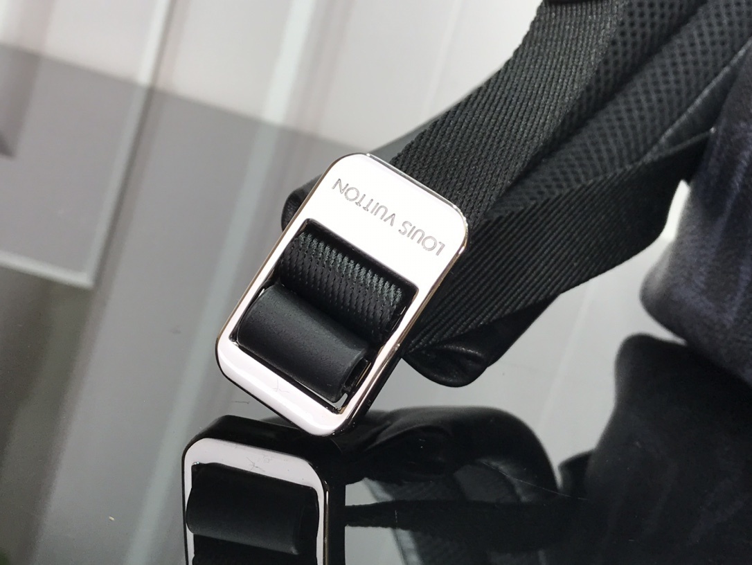 LV DISCOVERY BACKPACK PM M57274 