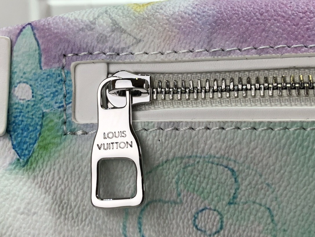 LV DISCOVERY BUMBAG M45759