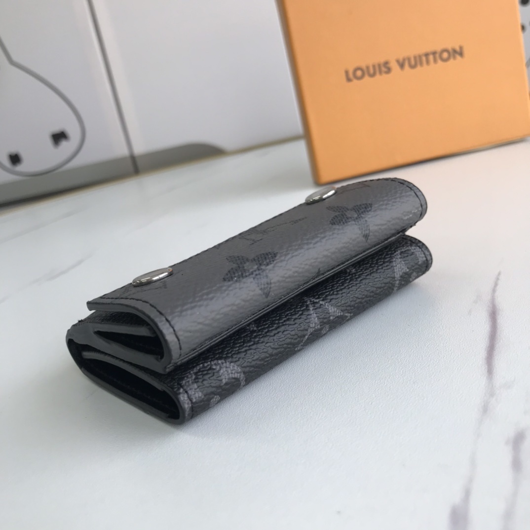 LV DISCOVERY COMPACT wallet M67630 