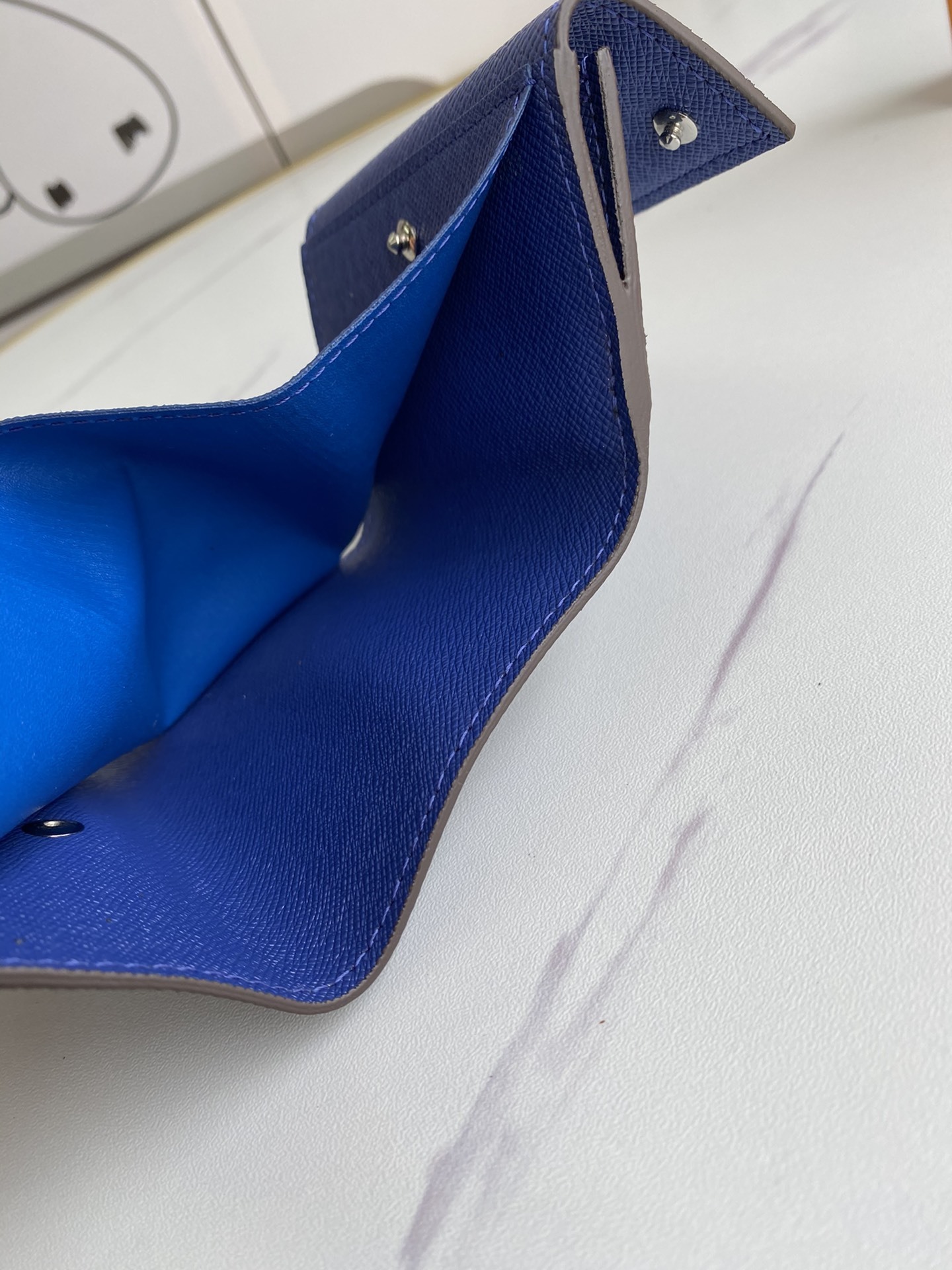 LV DISCOVERY COMPACT wallet M67630 