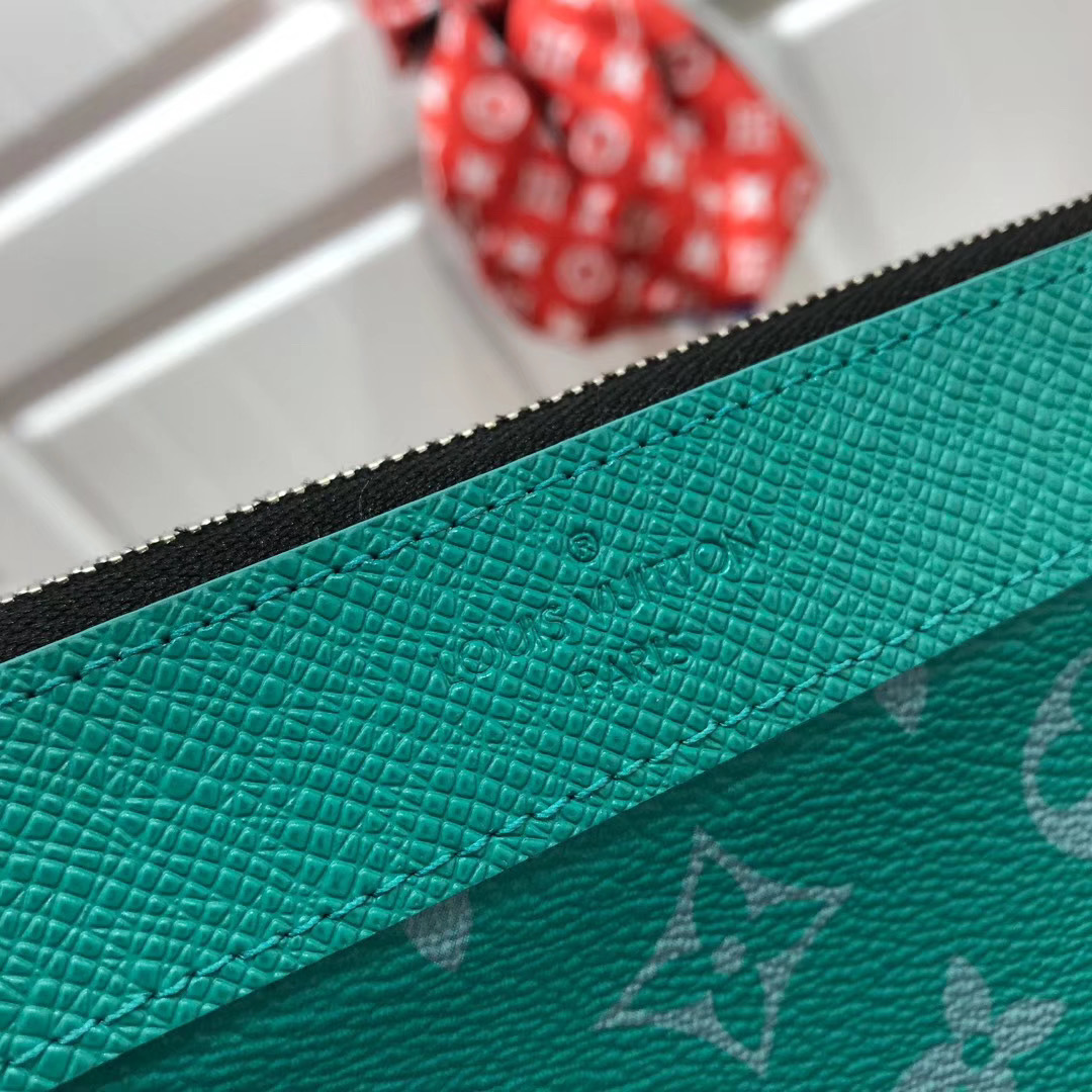 LV DISCOVERY POCHETTE PM M44323 