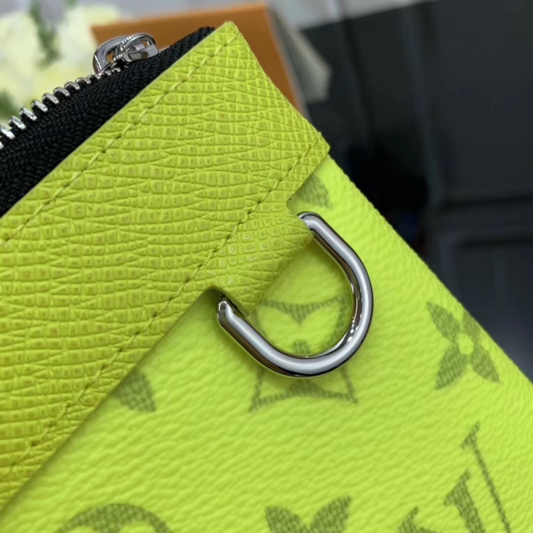 LV DISCOVERY POCHETTE PM M44323 