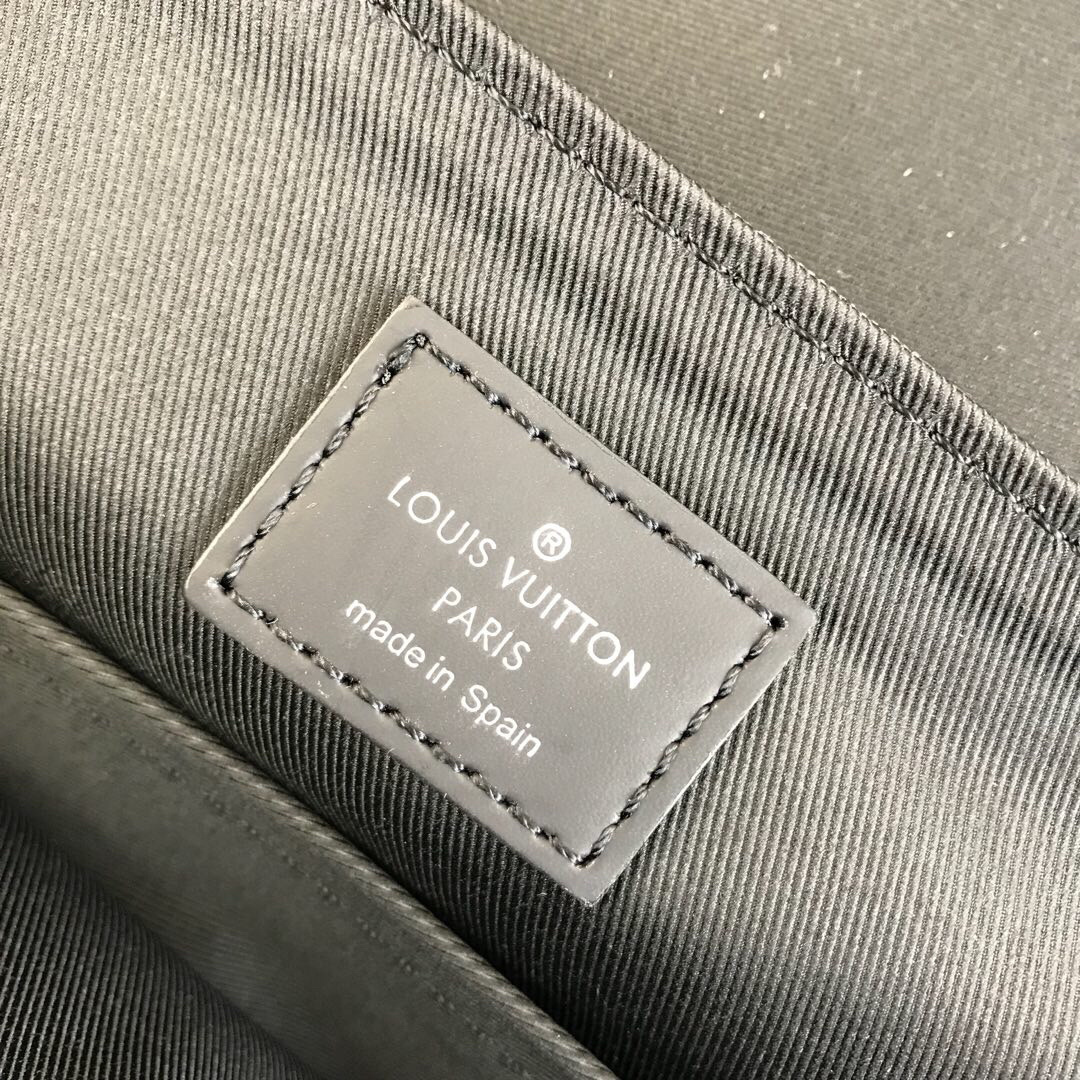 LV DISTRICT BAG N40040