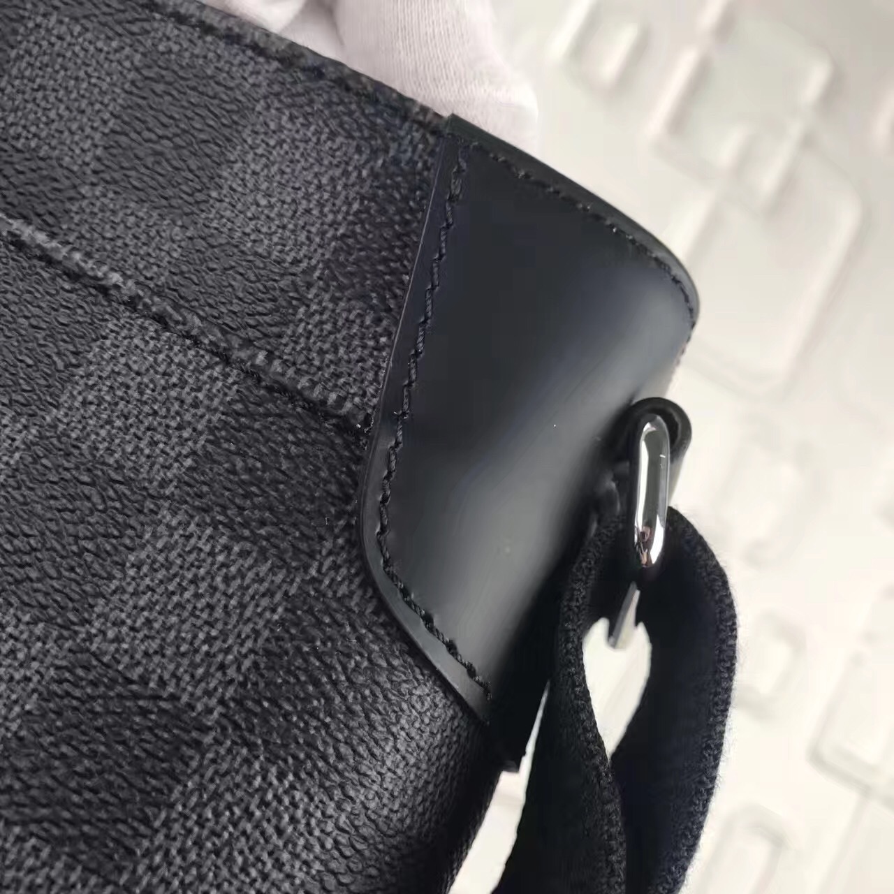 LV District Bag N41031