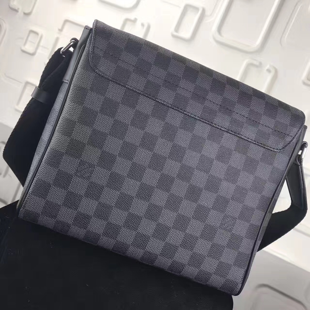 LV District Bag N41031