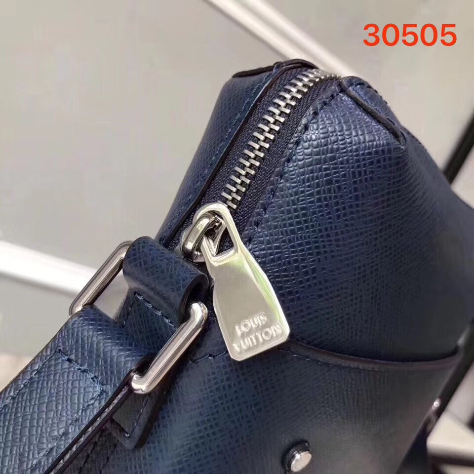 LV DISTRICT POCHETTE M30505