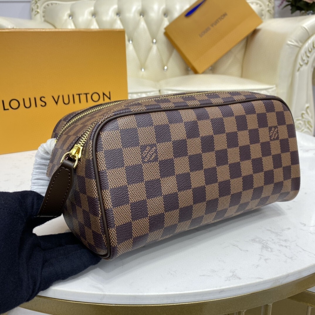 LV DOPP KIT TOILET POUCH M44494 