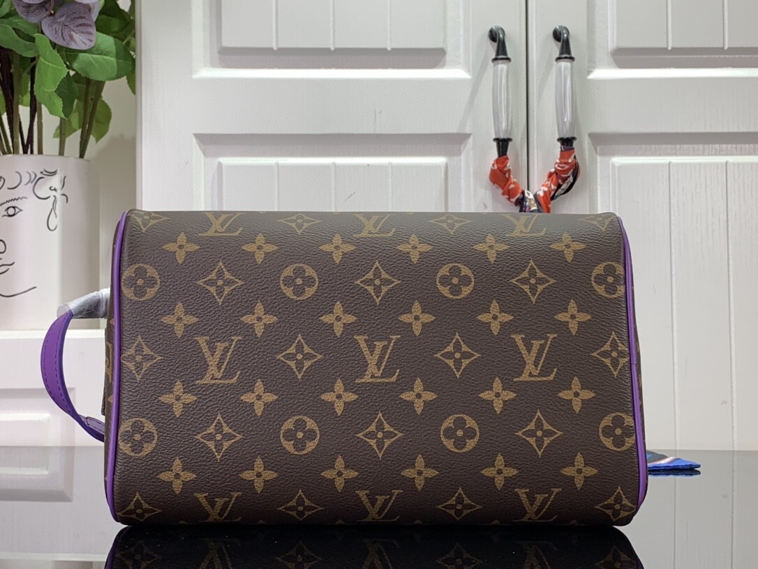LV DOPP KIT TOILET POUCH M46253 
