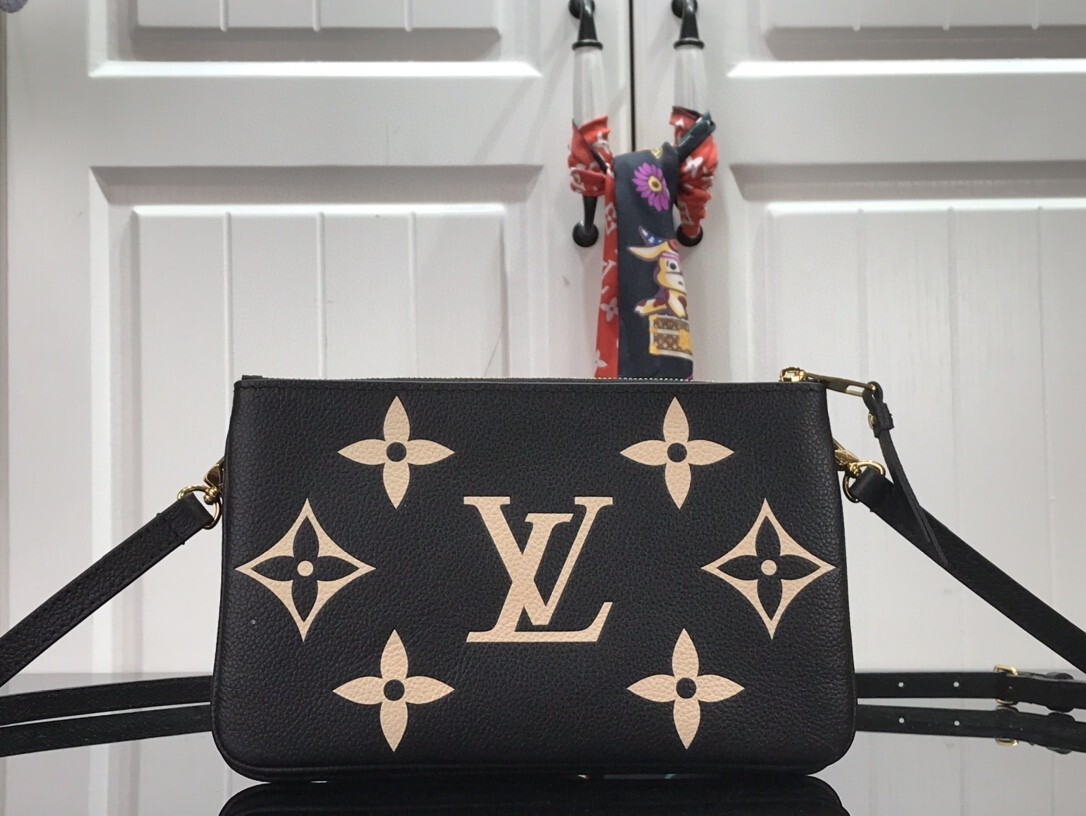 LV DOUBLE ZIP POCHETTE M80084