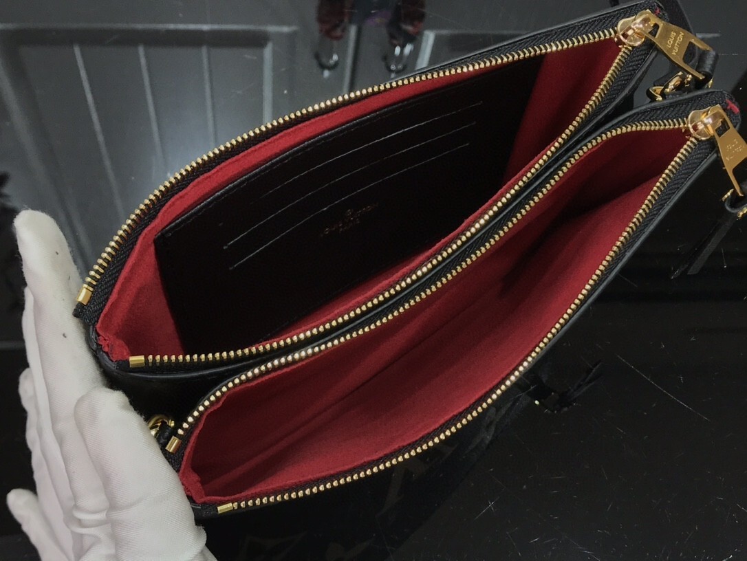 LV DOUBLE ZIP POCHETTE M80084