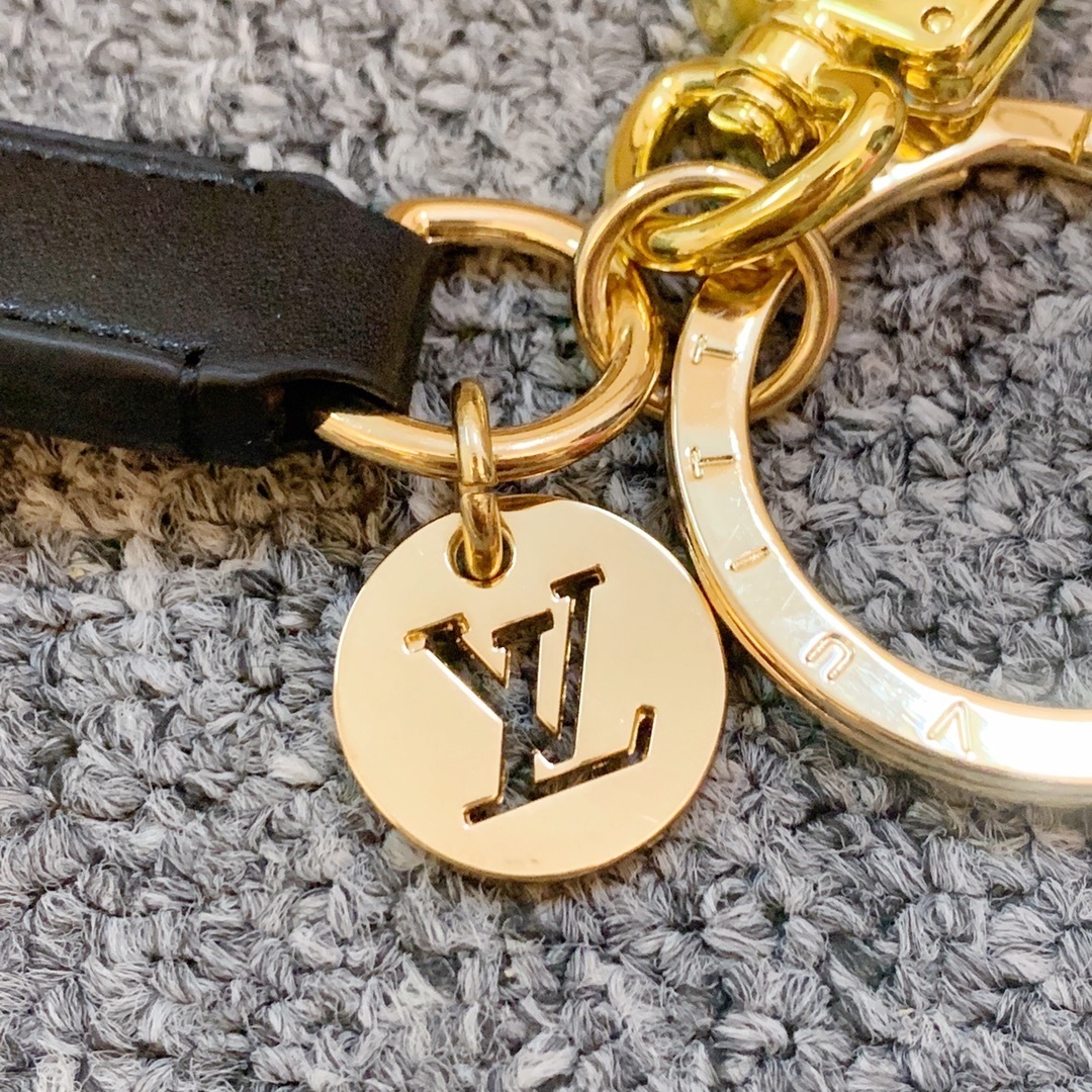 LV DRAGONNE BAG CHARM & KEY HOLDER M61950