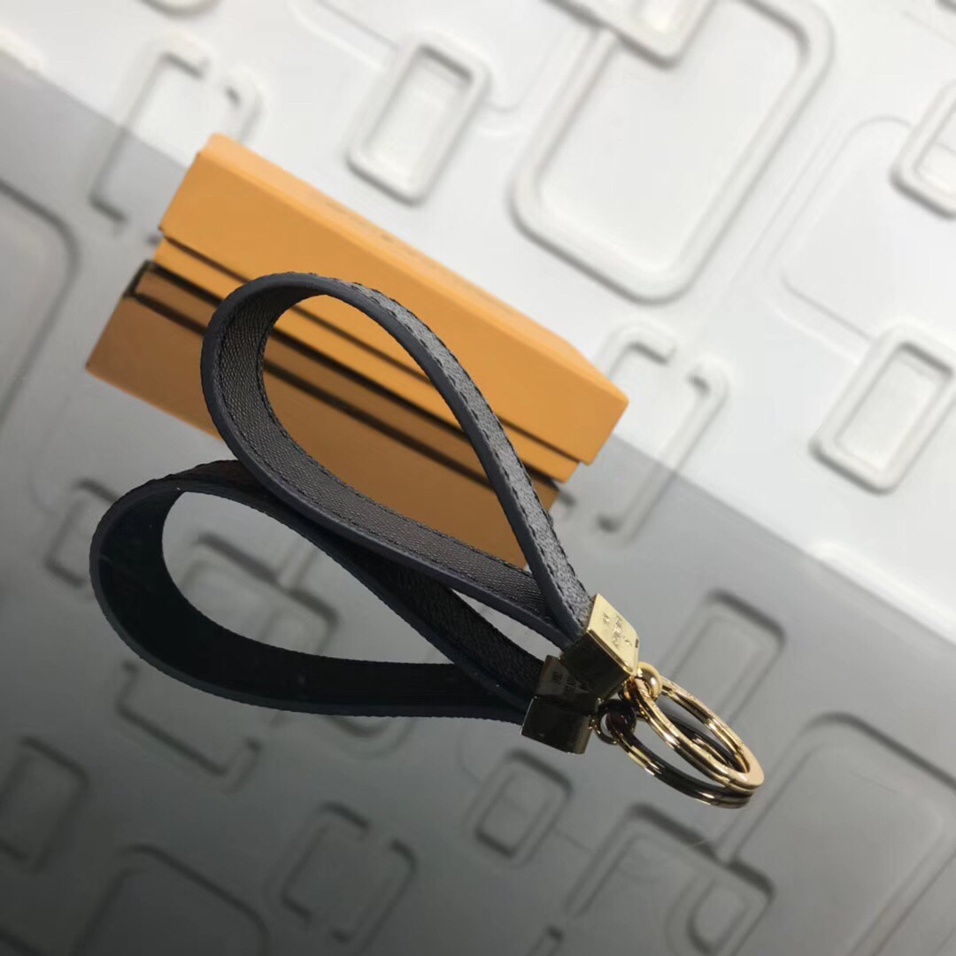 LV DRAGONNE Key Chain M62251