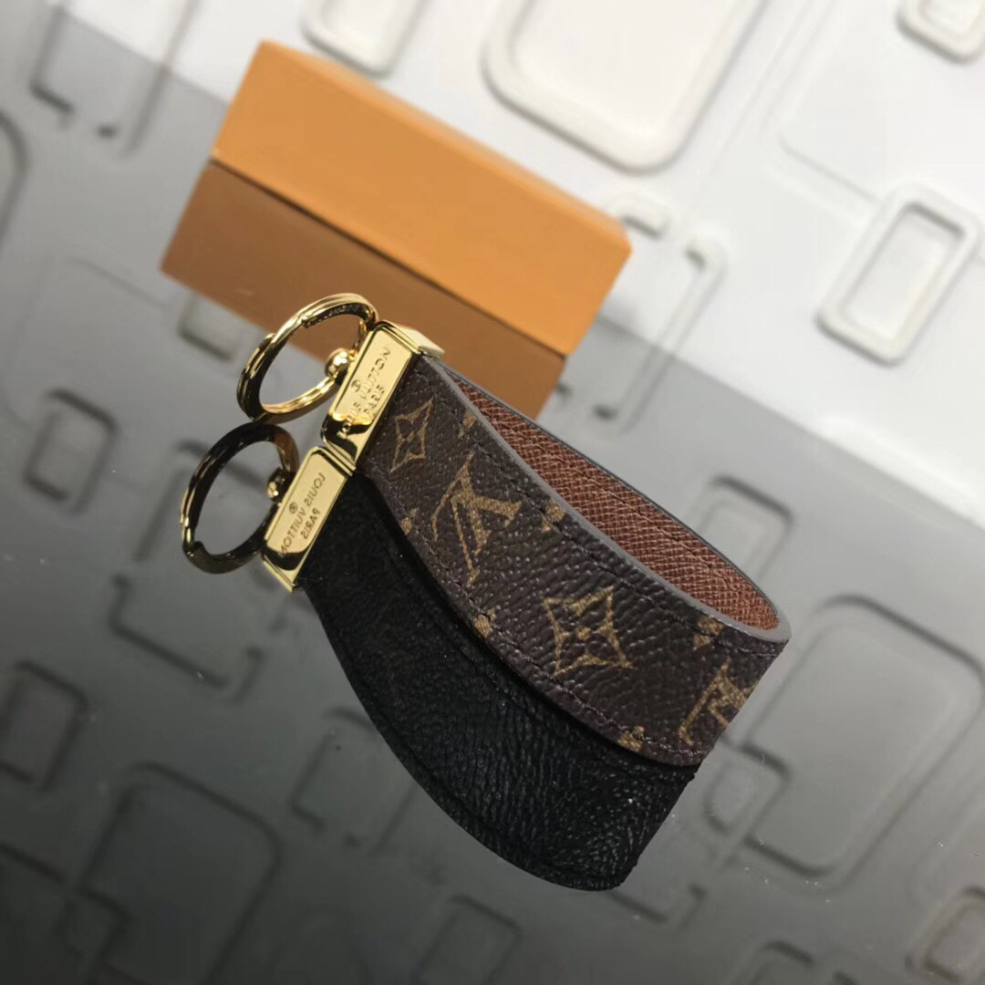 LV DRAGONNE Key Chain M62251