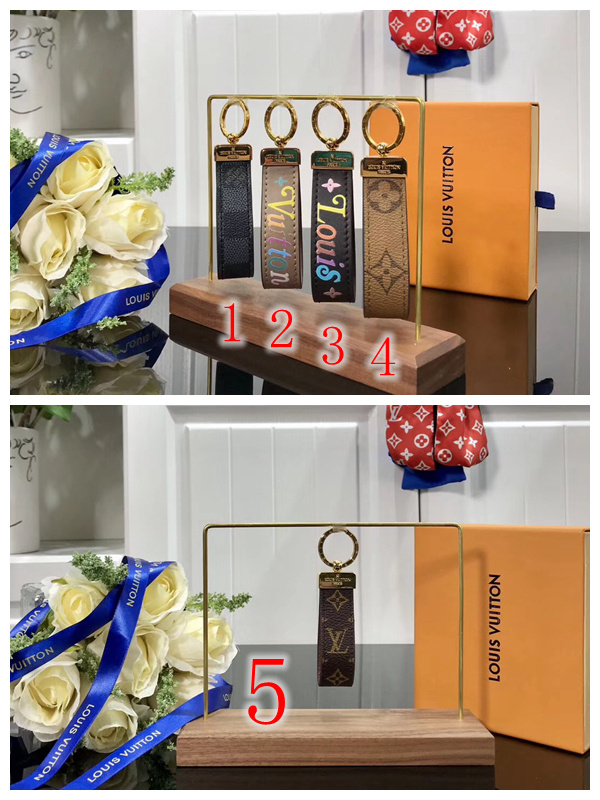 LV DRAGONNE KEY HOLDER M62251 