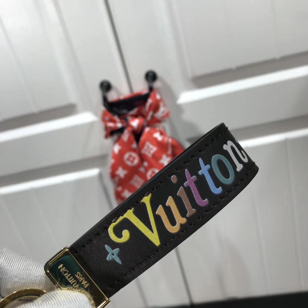 LV DRAGONNE KEY HOLDER M62251 