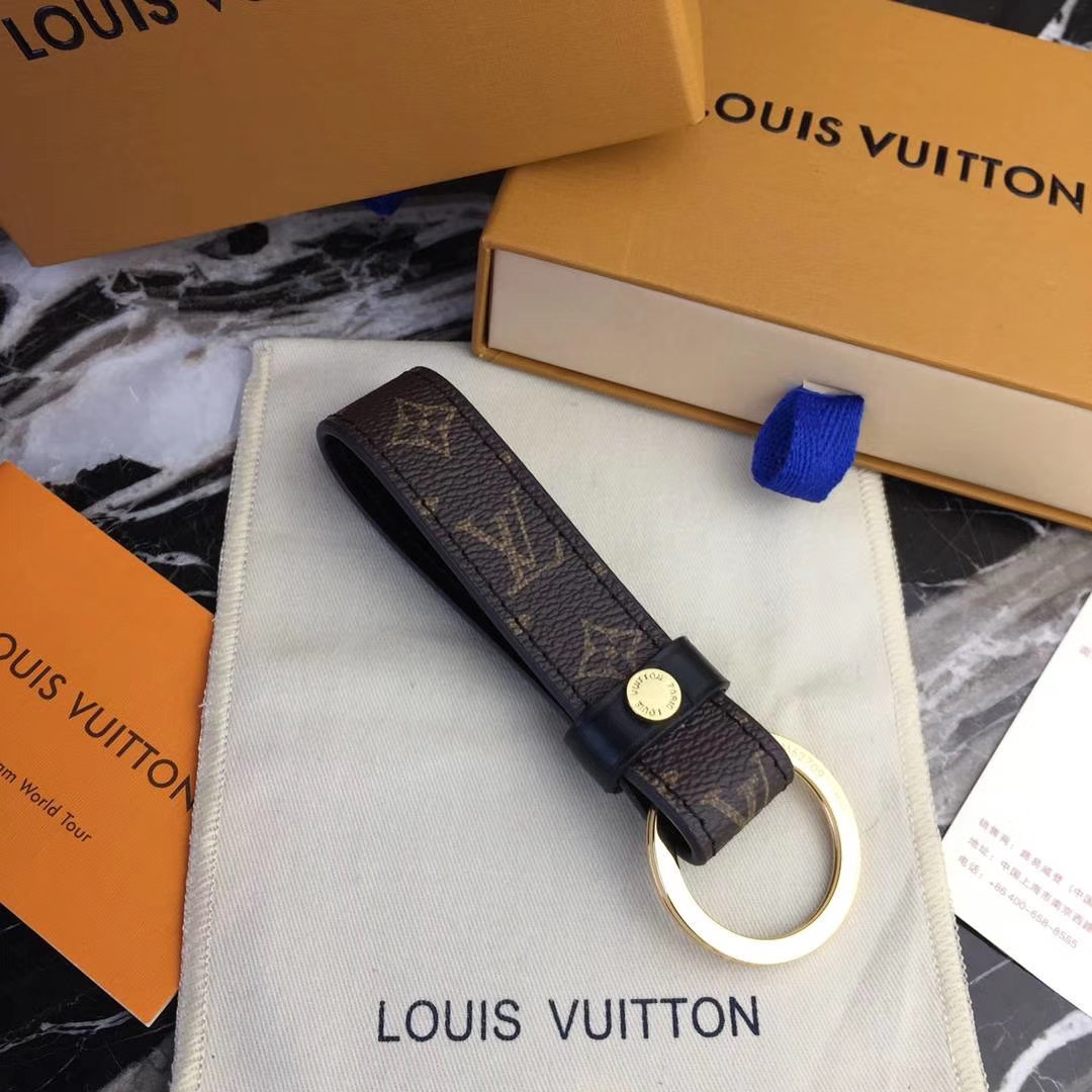 LV DRAGONNE KEY HOLDER M62709