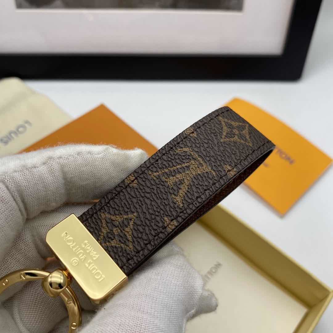 LV DRAGONNE KEY HOLDER M65221
