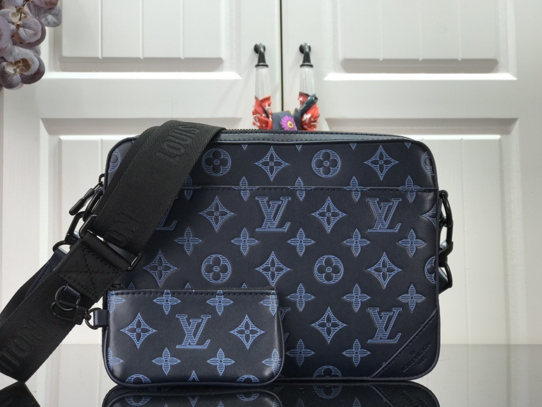 LV DUO MESSENGER M45730