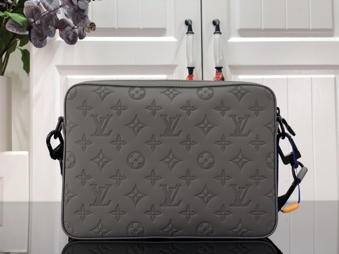 LV DUO MESSENGER M46104