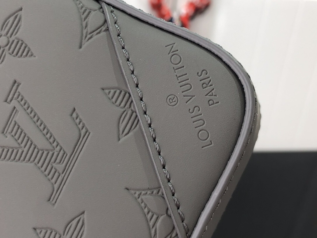 LV DUO MESSENGER M46104