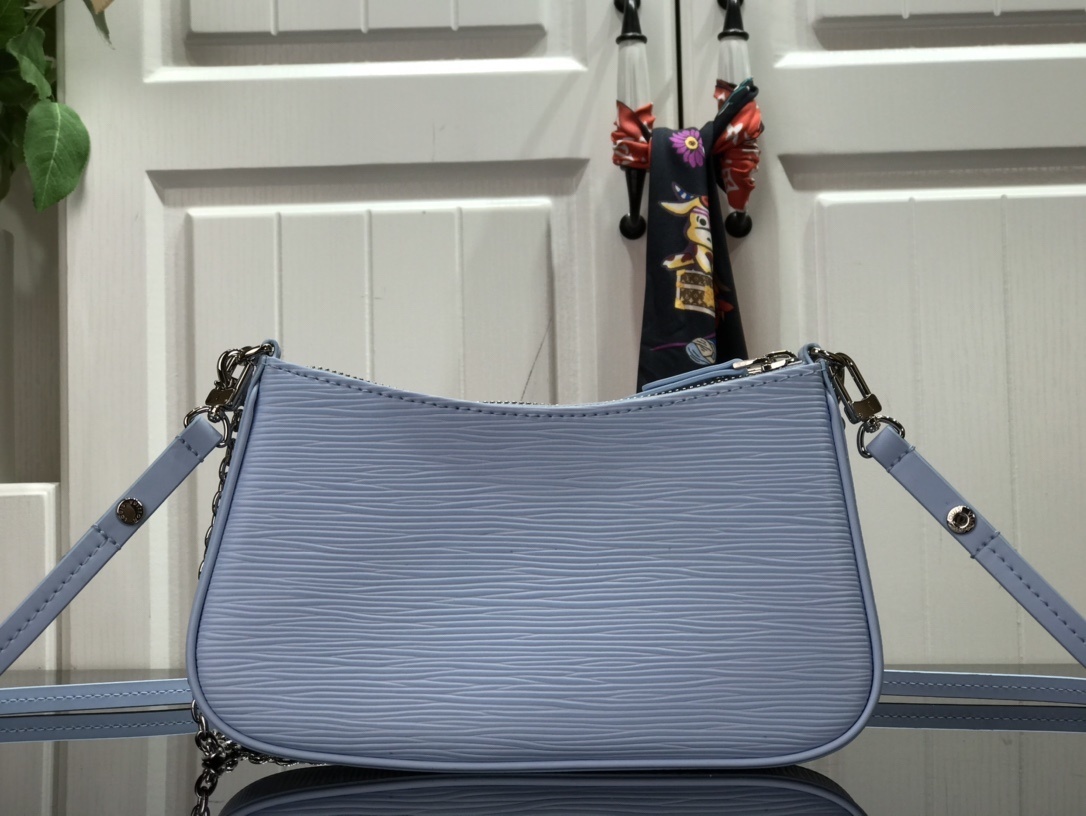 LV EASY POUCH ON STRAP M80471