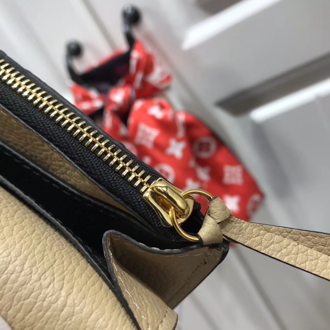 LV EMILIE wallet M62369