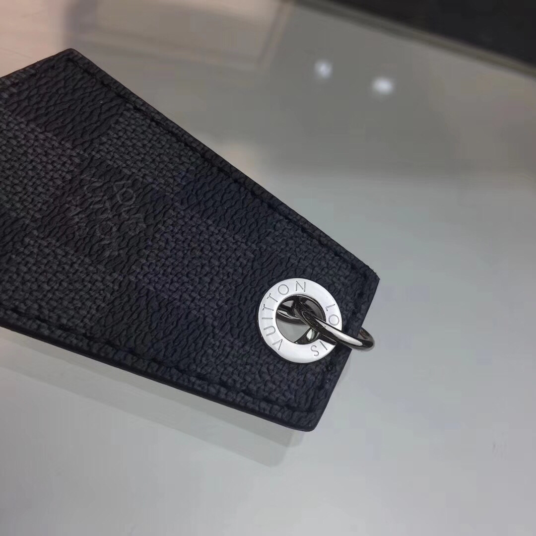 LV ENCHAPPES Key Chain M67917