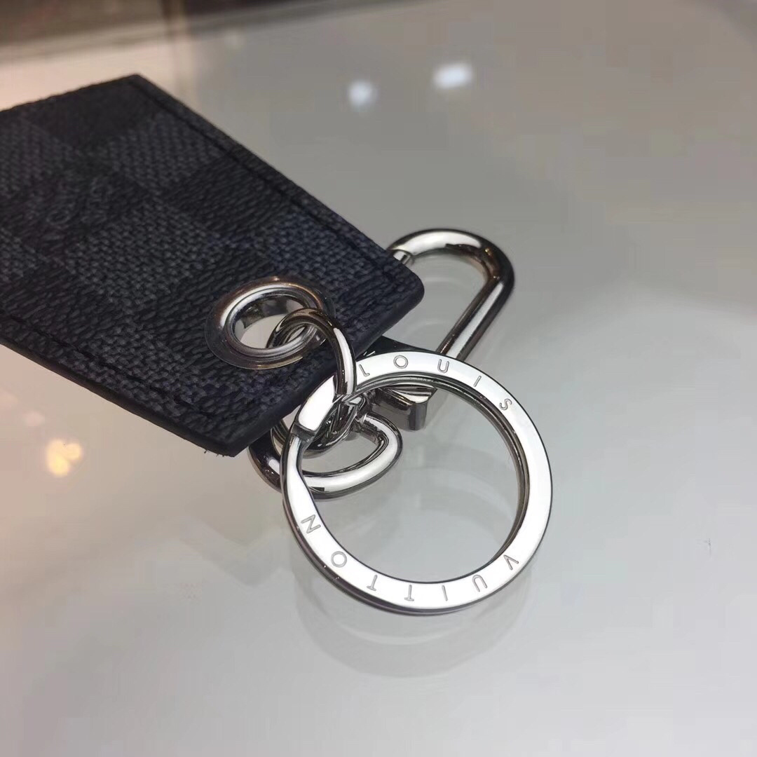 LV ENCHAPPES Key Chain M67917