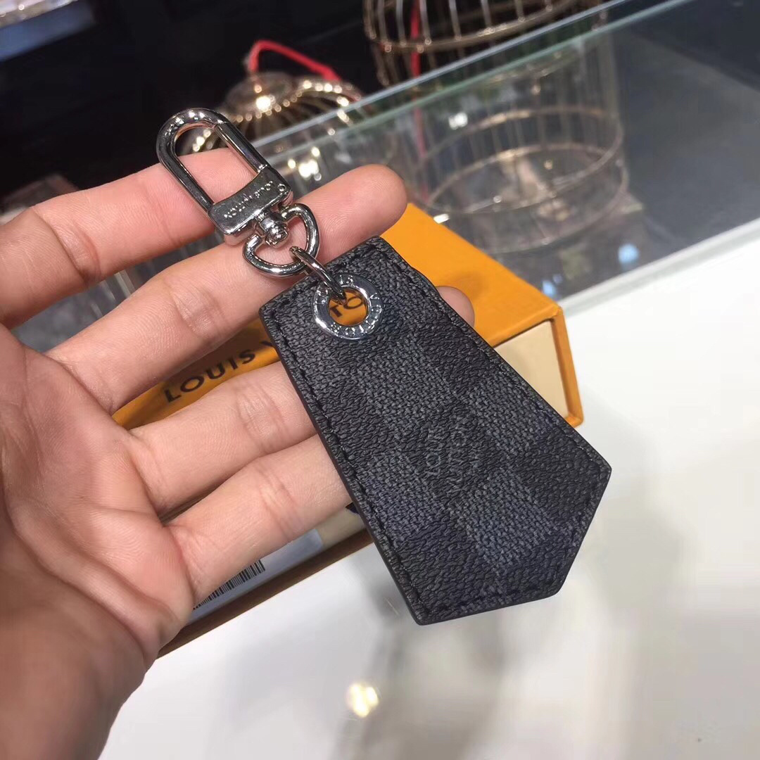LV ENCHAPPES Key Chain M67917