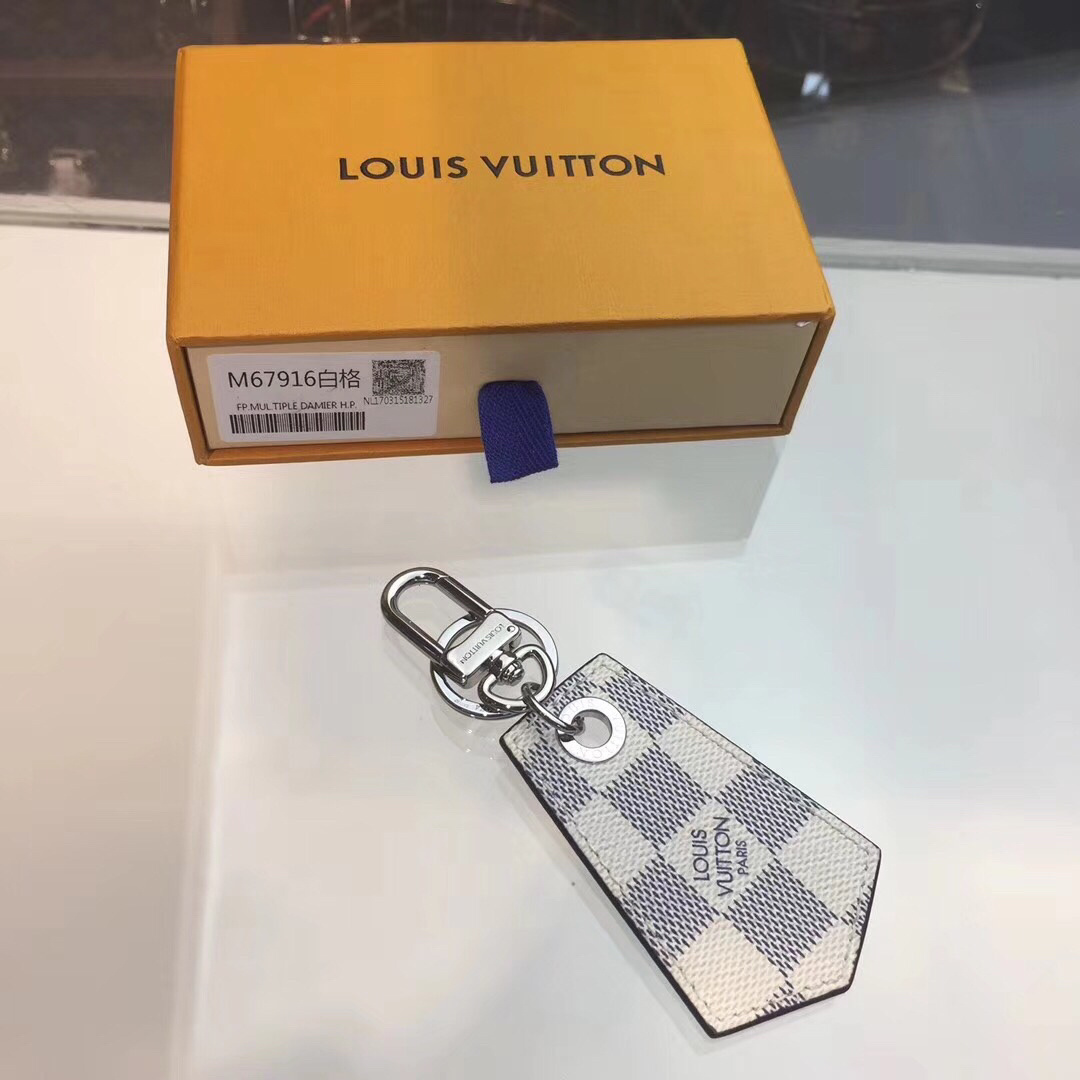 LV ENCHAPPES Key Chain M67917