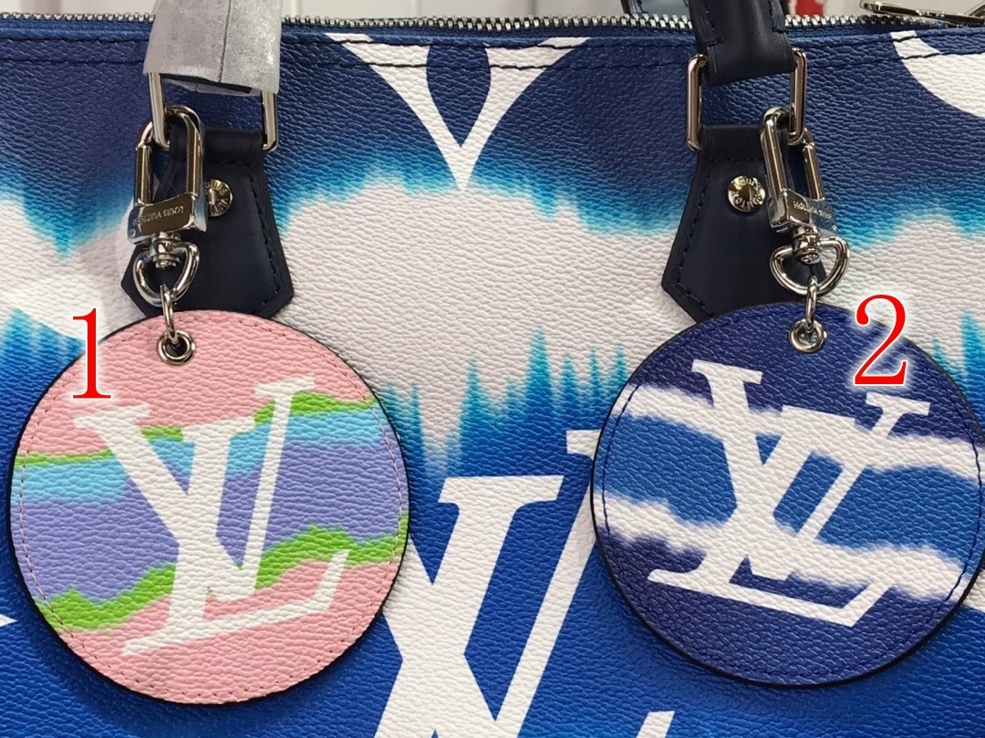 LV ESCALE KEY HOLDER AND BAG CHARM M69272 