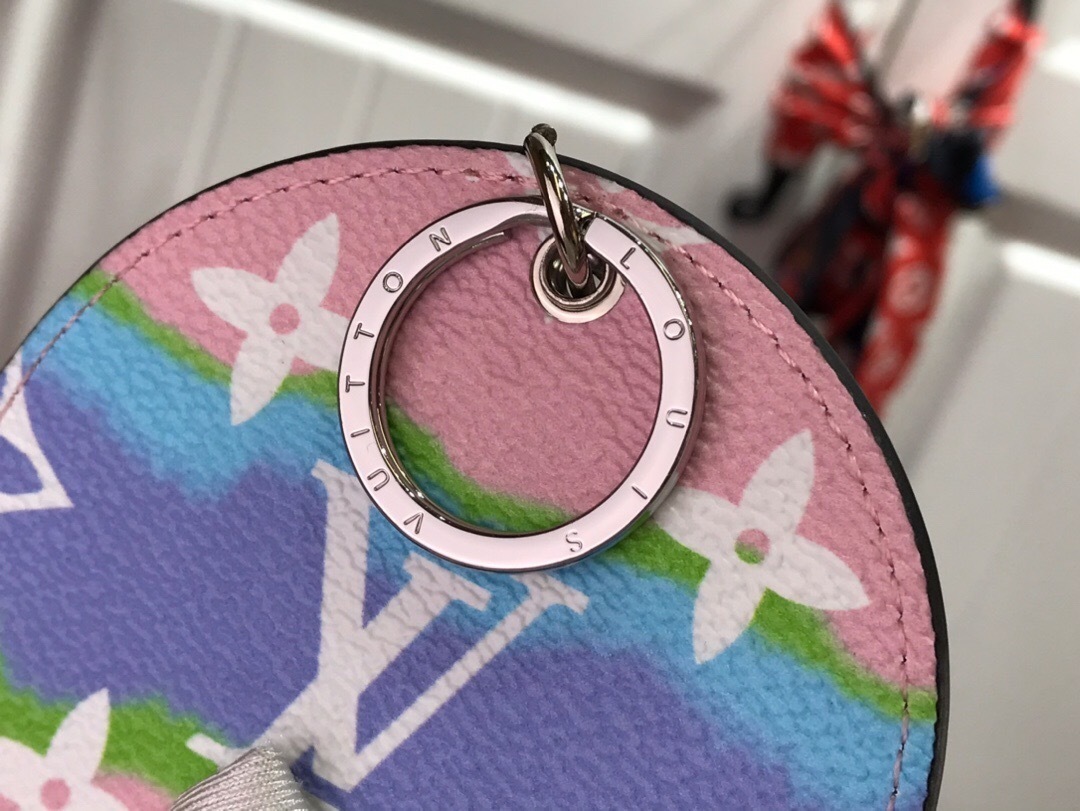 LV ESCALE KEY HOLDER AND BAG CHARM M69272 