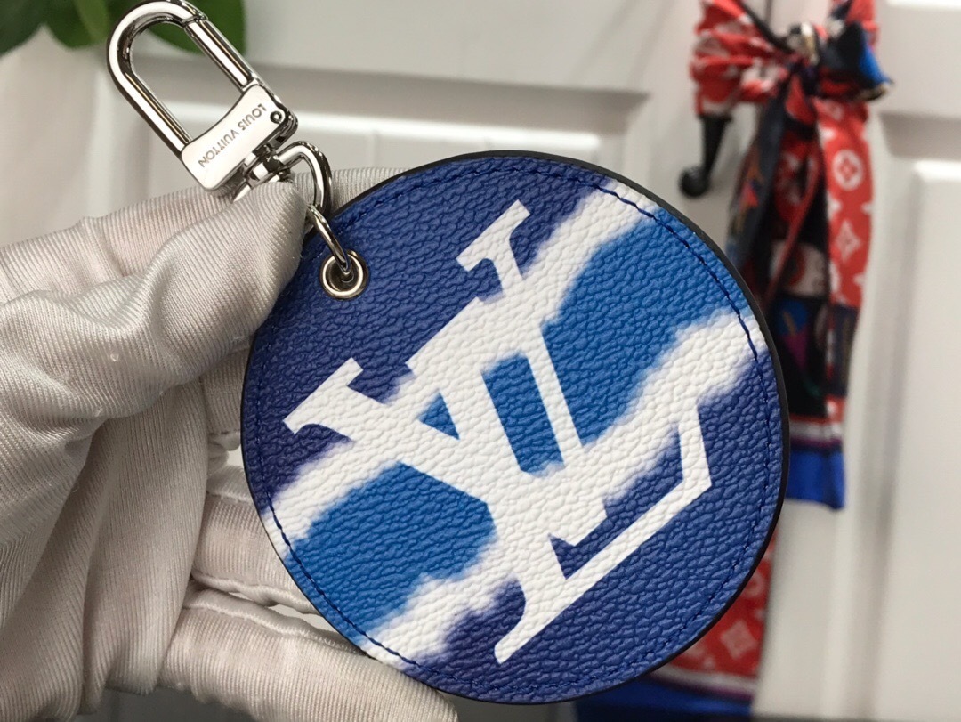 LV ESCALE KEY HOLDER AND BAG CHARM M69272 