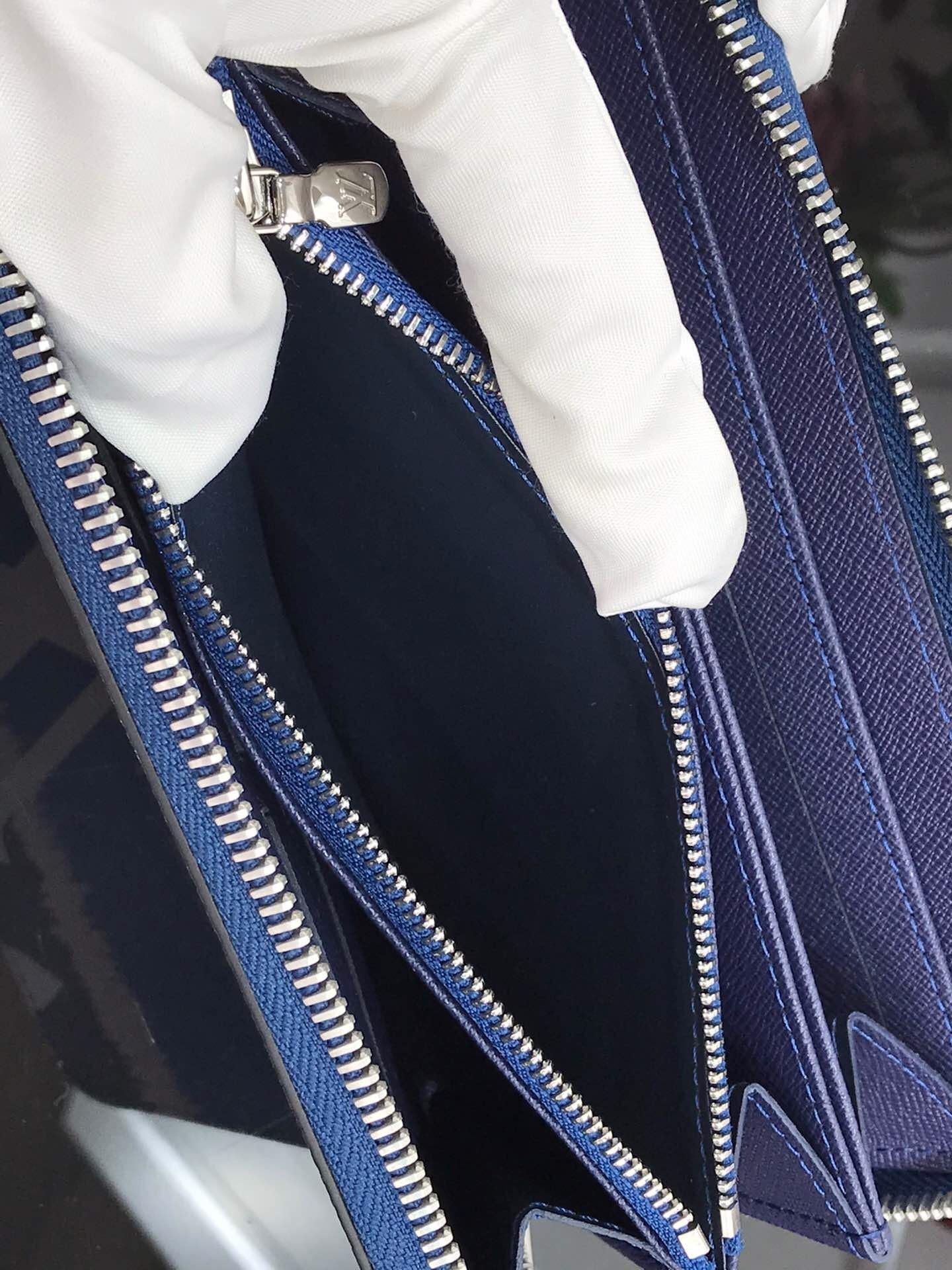 LV ESCALE ZIPPY wallet M69110