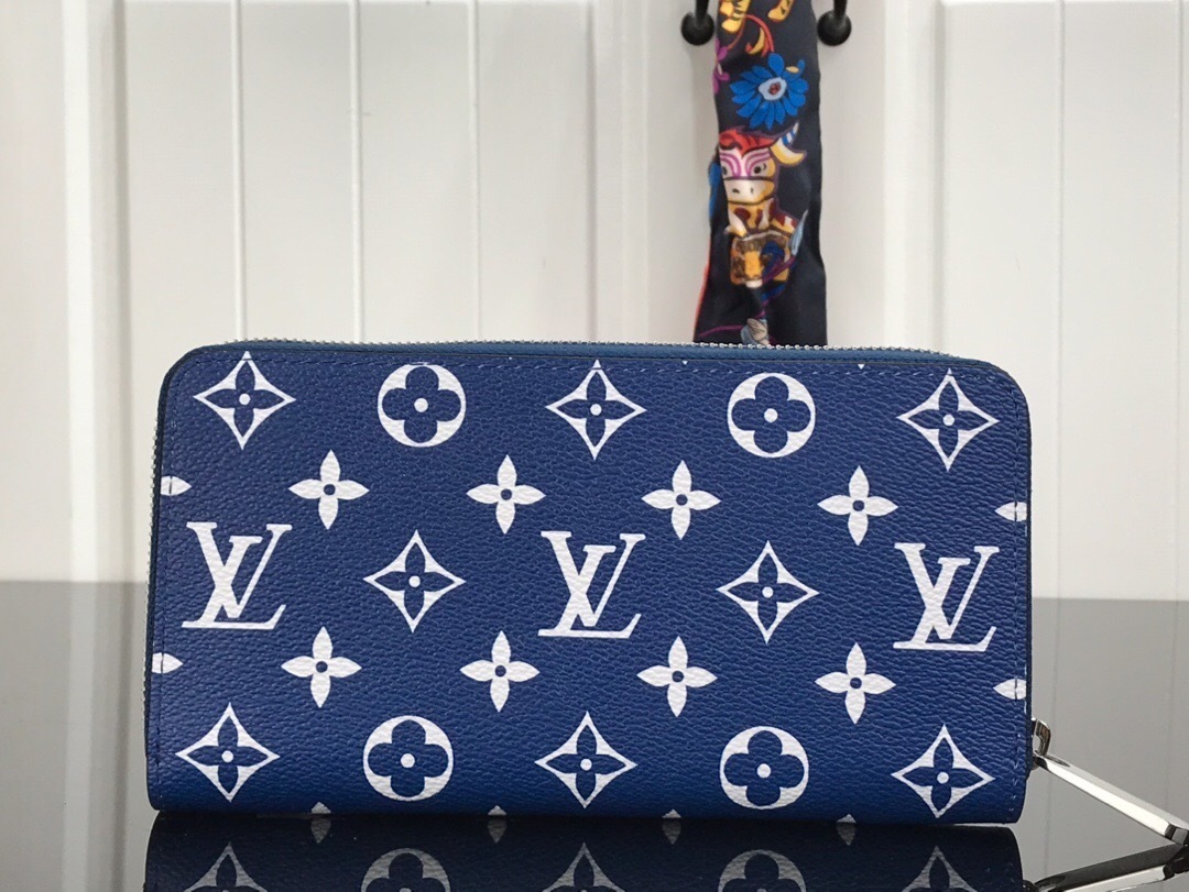LV ESCALE ZIPPY wallet M69110