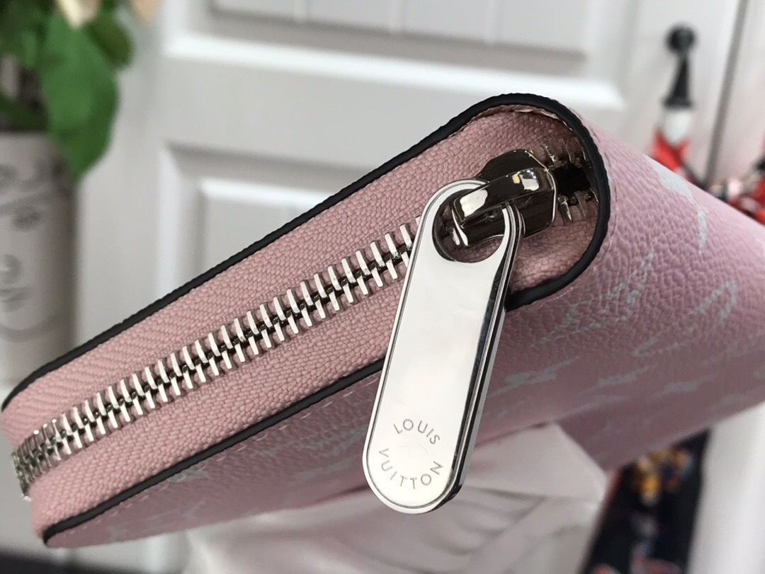 LV ESCALE ZIPPY wallet M69110