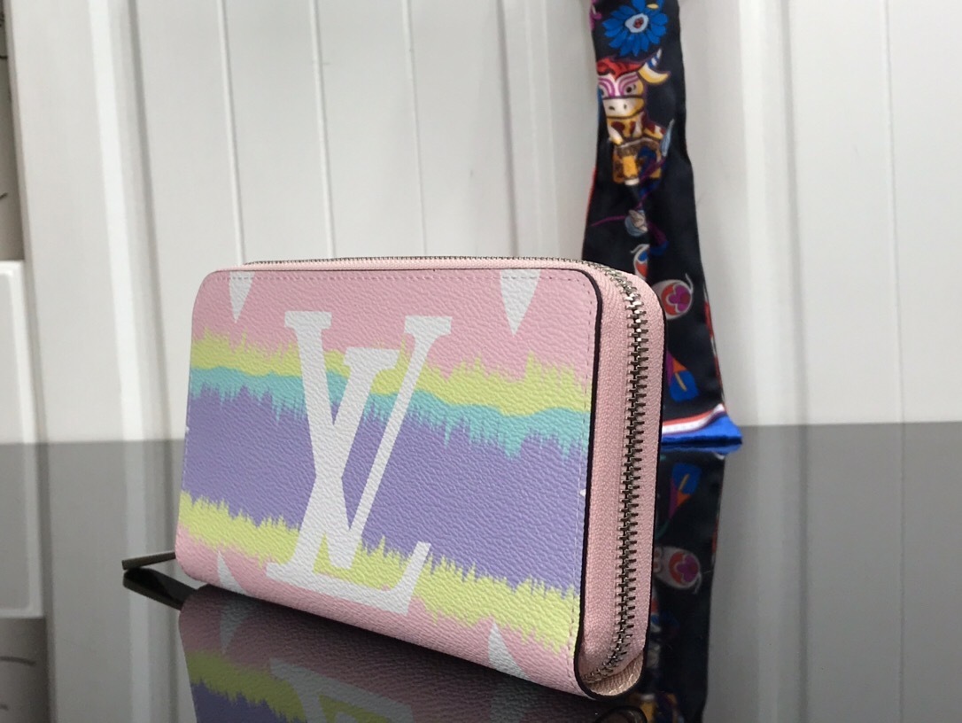 LV ESCALE ZIPPY wallet M69110