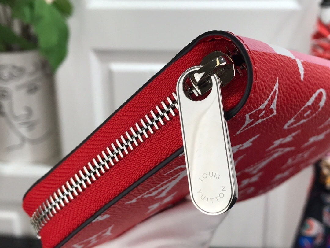 LV ESCALE ZIPPY wallet M69110