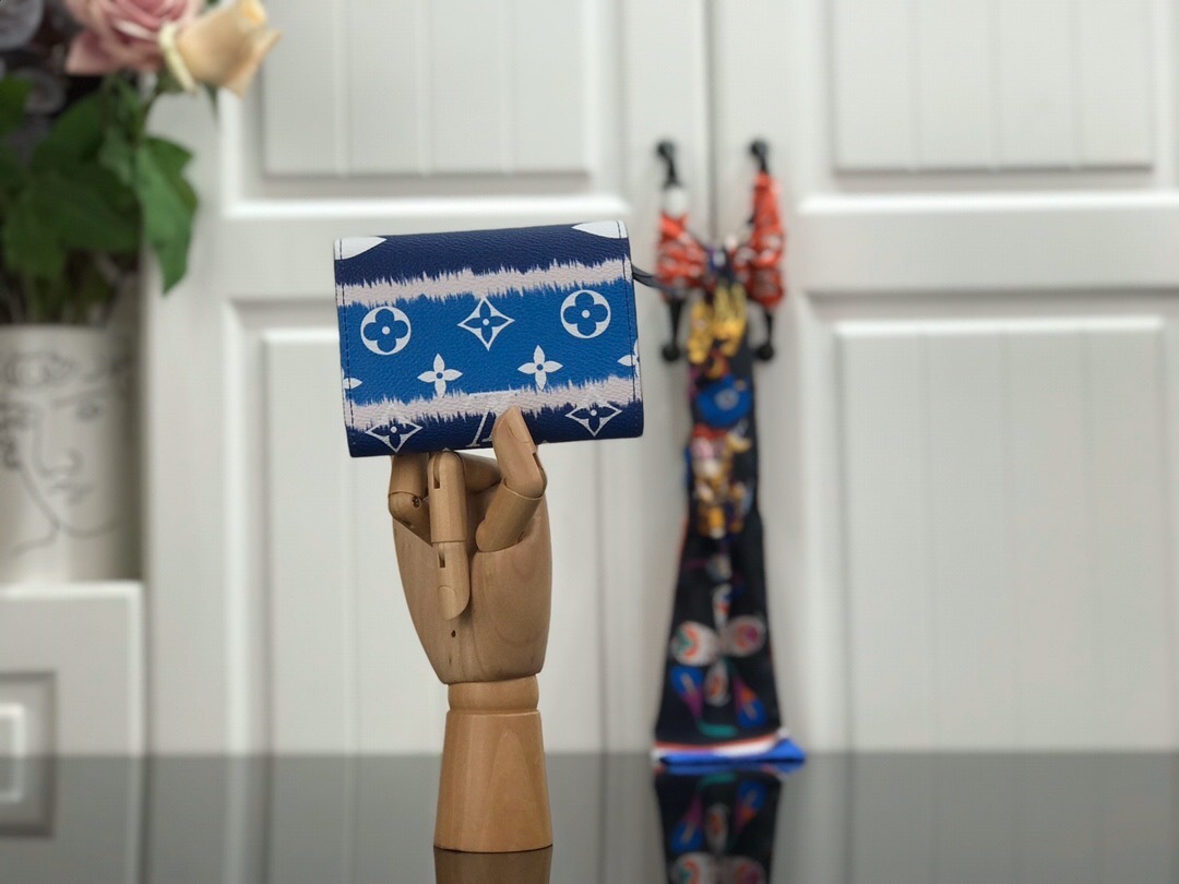 LV ESCALE ZOE wallet M62933 