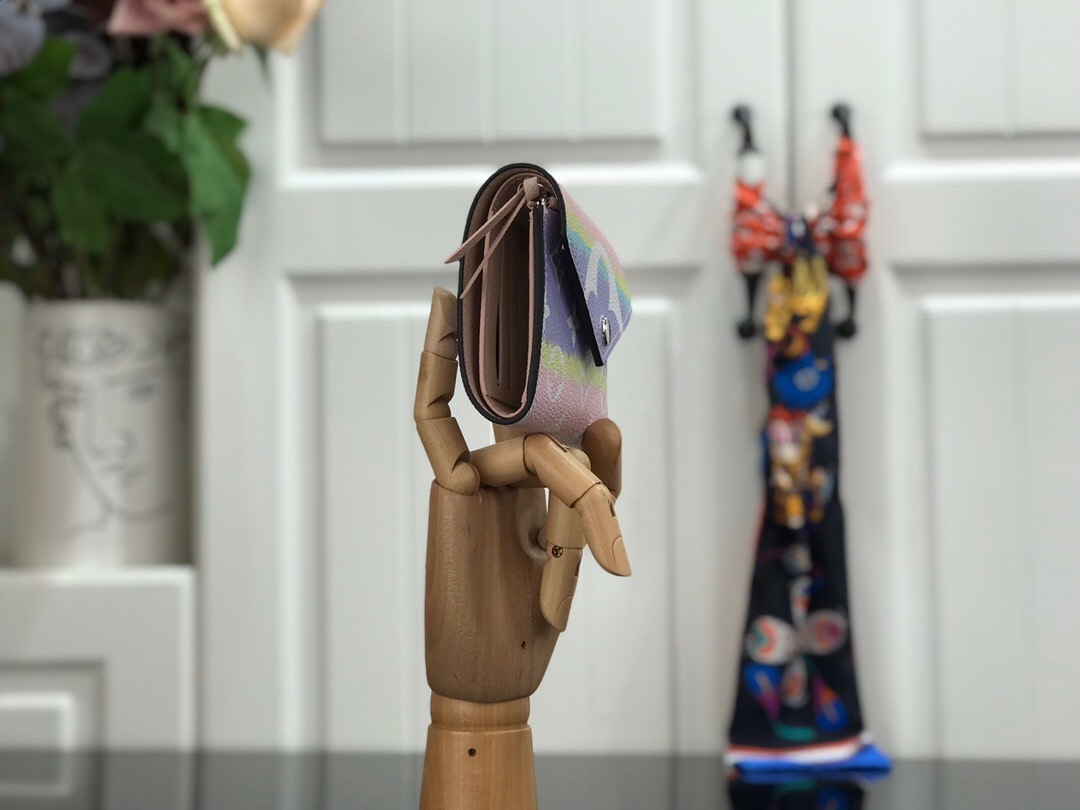 LV ESCALE ZOE wallet M62933