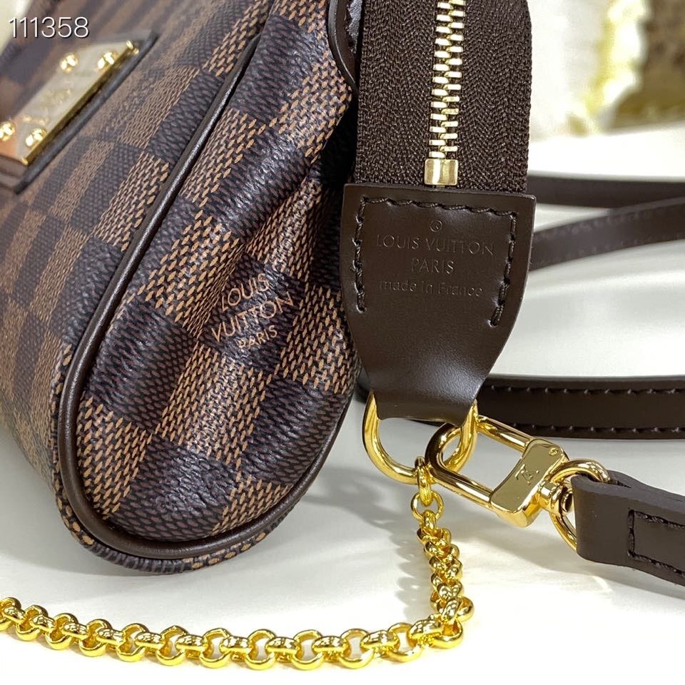 LV EVA BAG M95567 