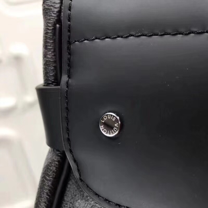 LV EXPLORER Backpack M54126