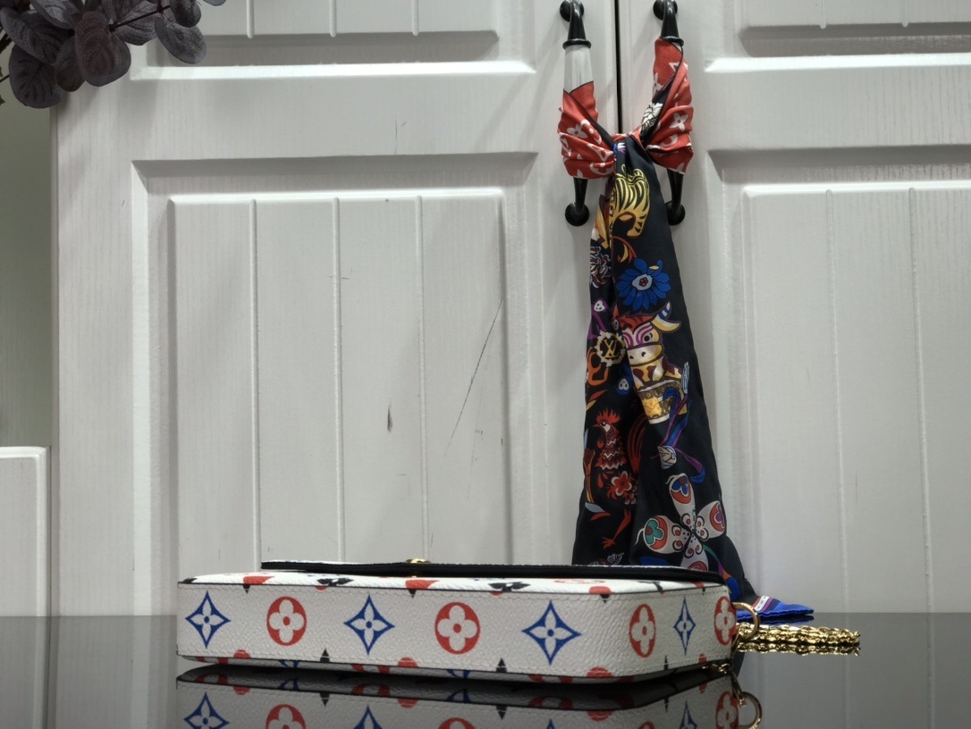 LV FELICIE POCHETTE M61276BC