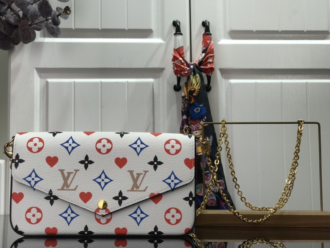 LV FELICIE POCHETTE M61276BC