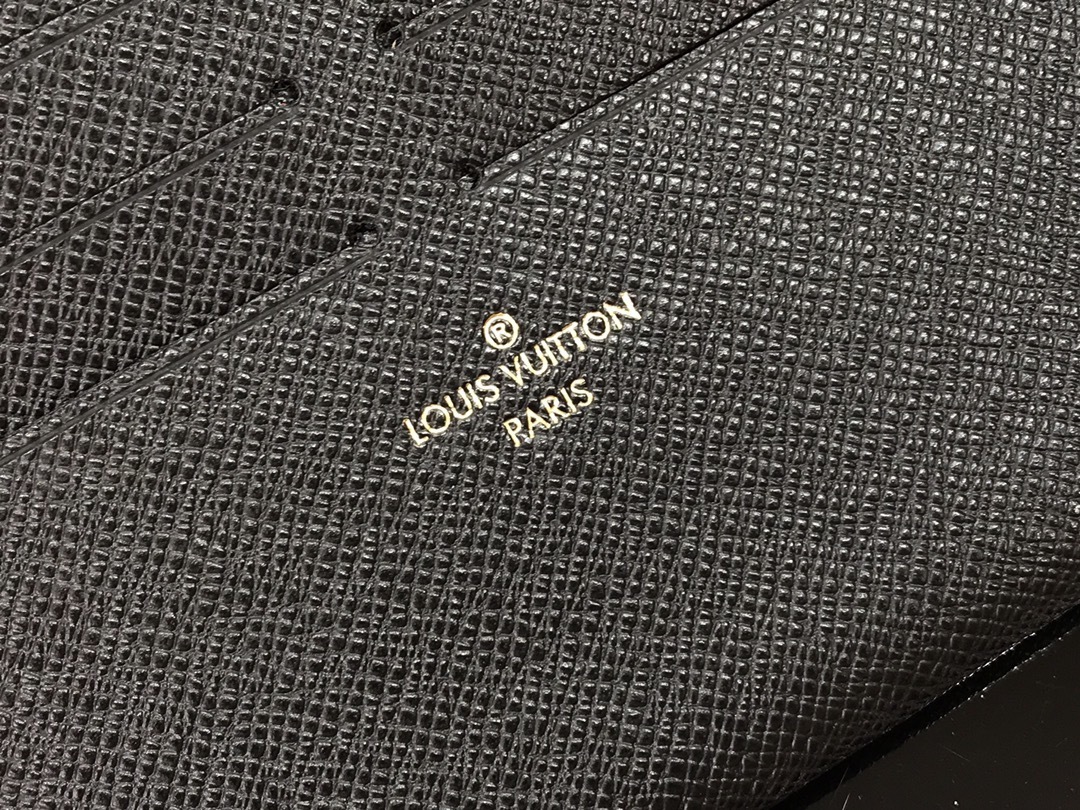 LV FELICIE POCHETTE M61276BC