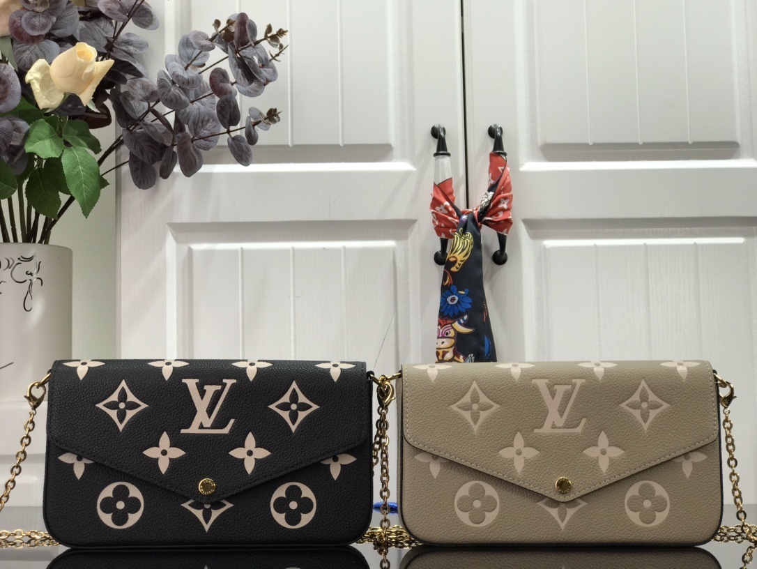 LV FELICIE POCHETTE M69977 