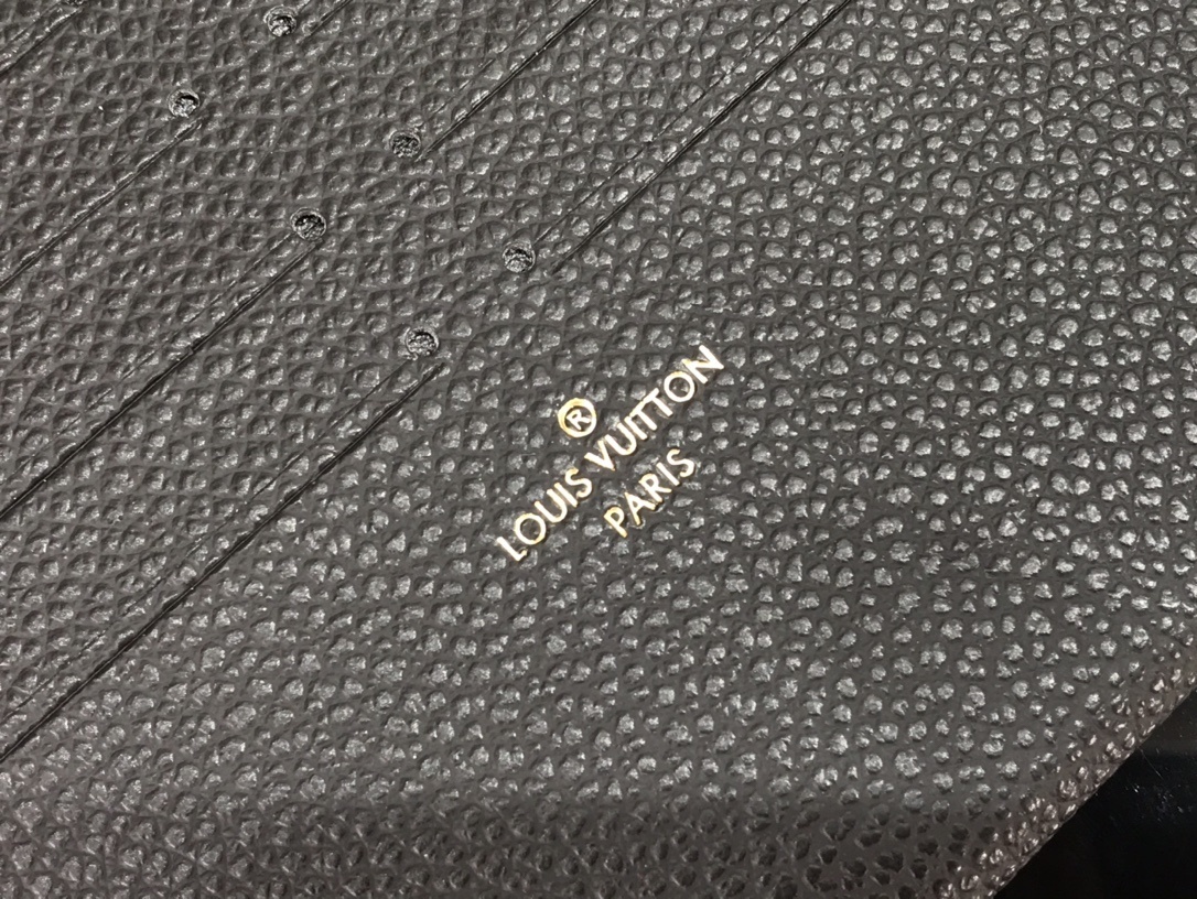 LV FELICIE POCHETTE M69977 