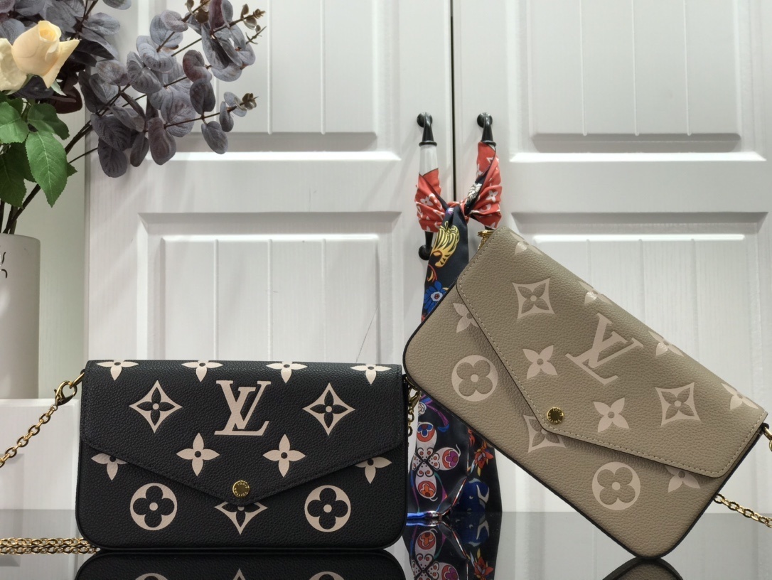 LV FELICIE POCHETTE M69977 