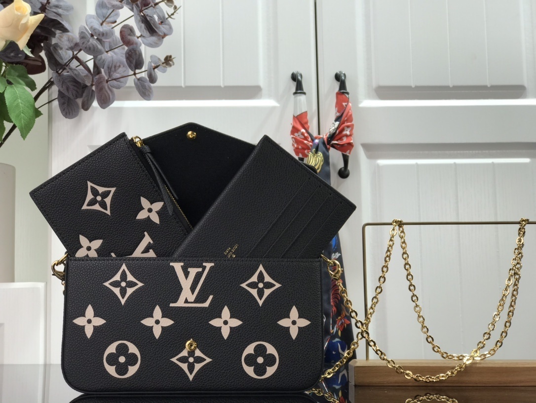 LV FELICIE POCHETTE M69977 